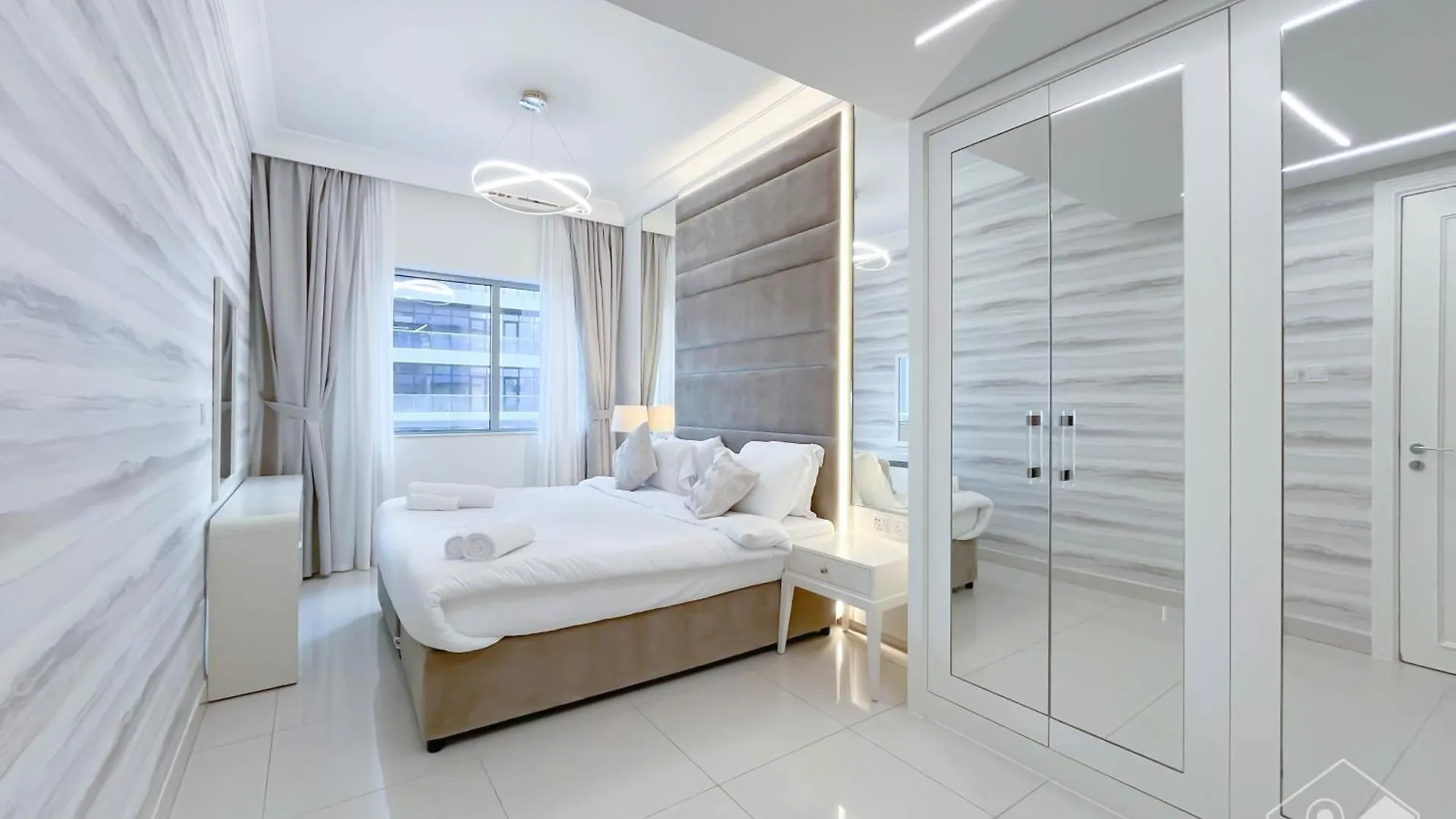 Damac Dubai Mall Luxury 1B location