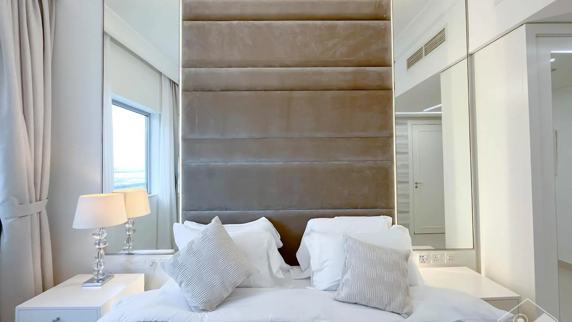 Apartment Damac Dubai Mall Luxury 1B