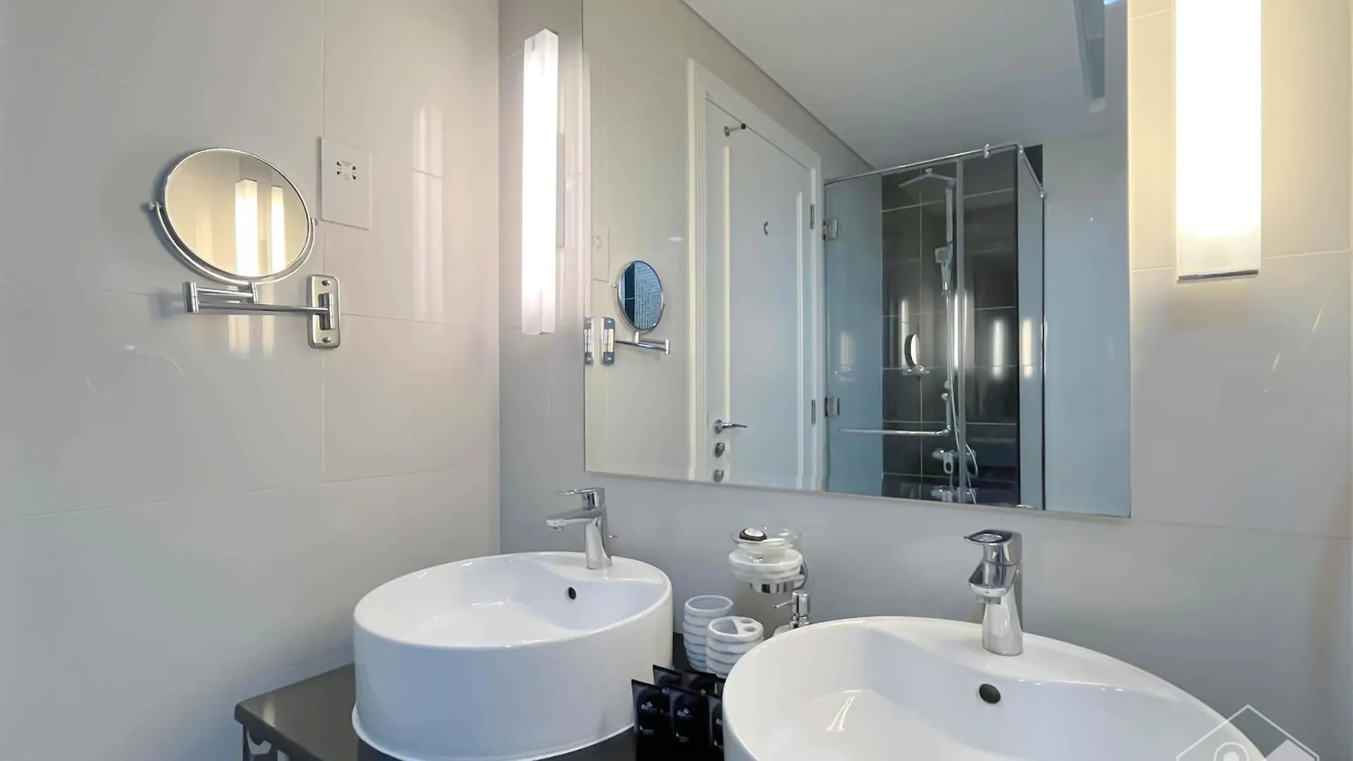 Damac Dubai Mall Luxury 1B