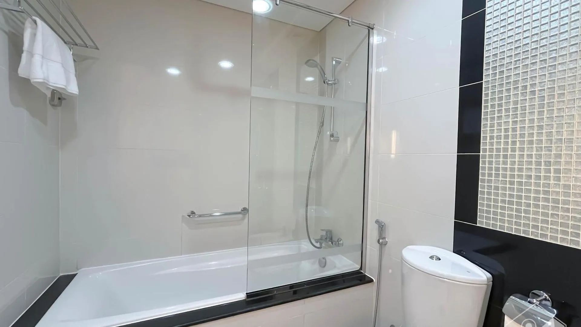Damac Dubai Mall Luxury 1B 0*,